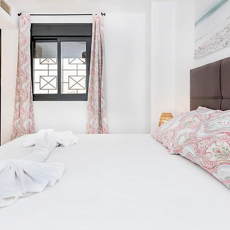 Apartament Maba/Private Backyard/Walk To Downtown/Large Smart Tv Malaga Zewnętrze zdjęcie