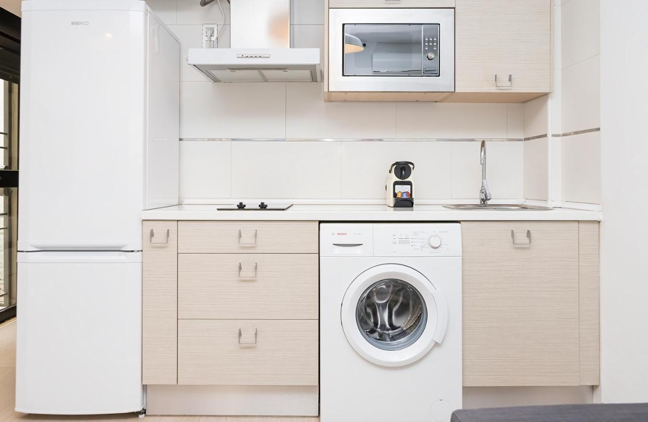 Apartament Maba/Private Backyard/Walk To Downtown/Large Smart Tv Malaga Zewnętrze zdjęcie